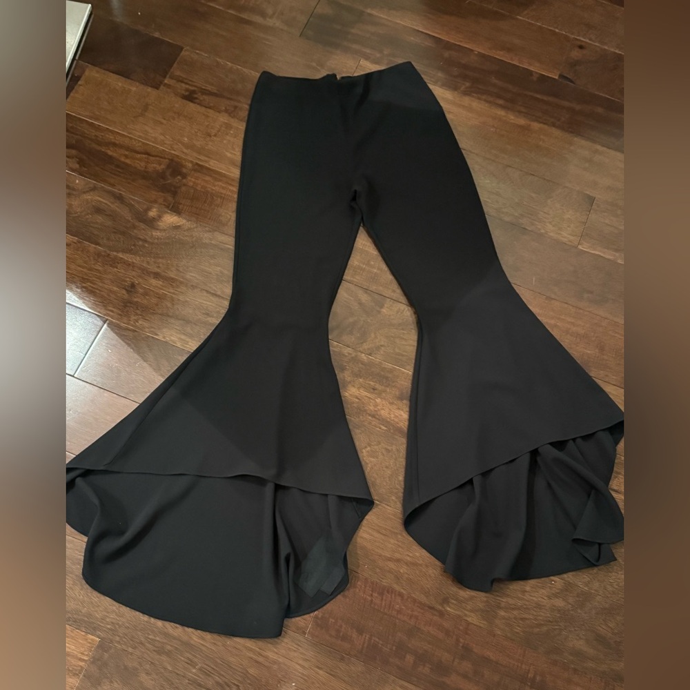 Alice + Olivia Black Flared Pants